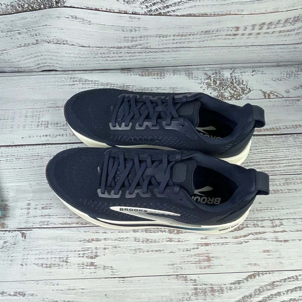 Brooks Ghost Max 4 Mens Sz 10.5 2E Wide Running Shoes Navy Biscuit